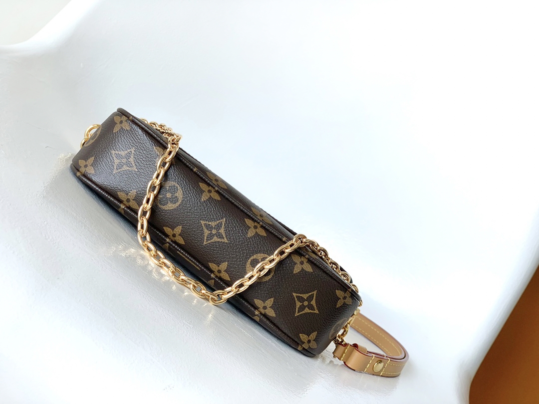 Designer Monogram Wallet on Chain Ivy Bag - Gorchic - $109.99