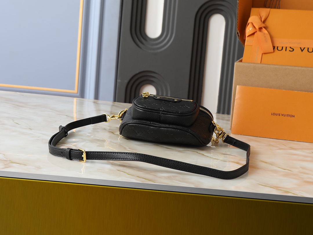 Designer Monogram Empreinte Monogram Leather Black Bumbag - Bag - Gorchic - $122.99