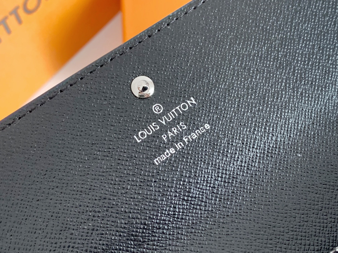 Designer Monogram Portefeuille Sarah Long Wallet - Gorchic - $58.99