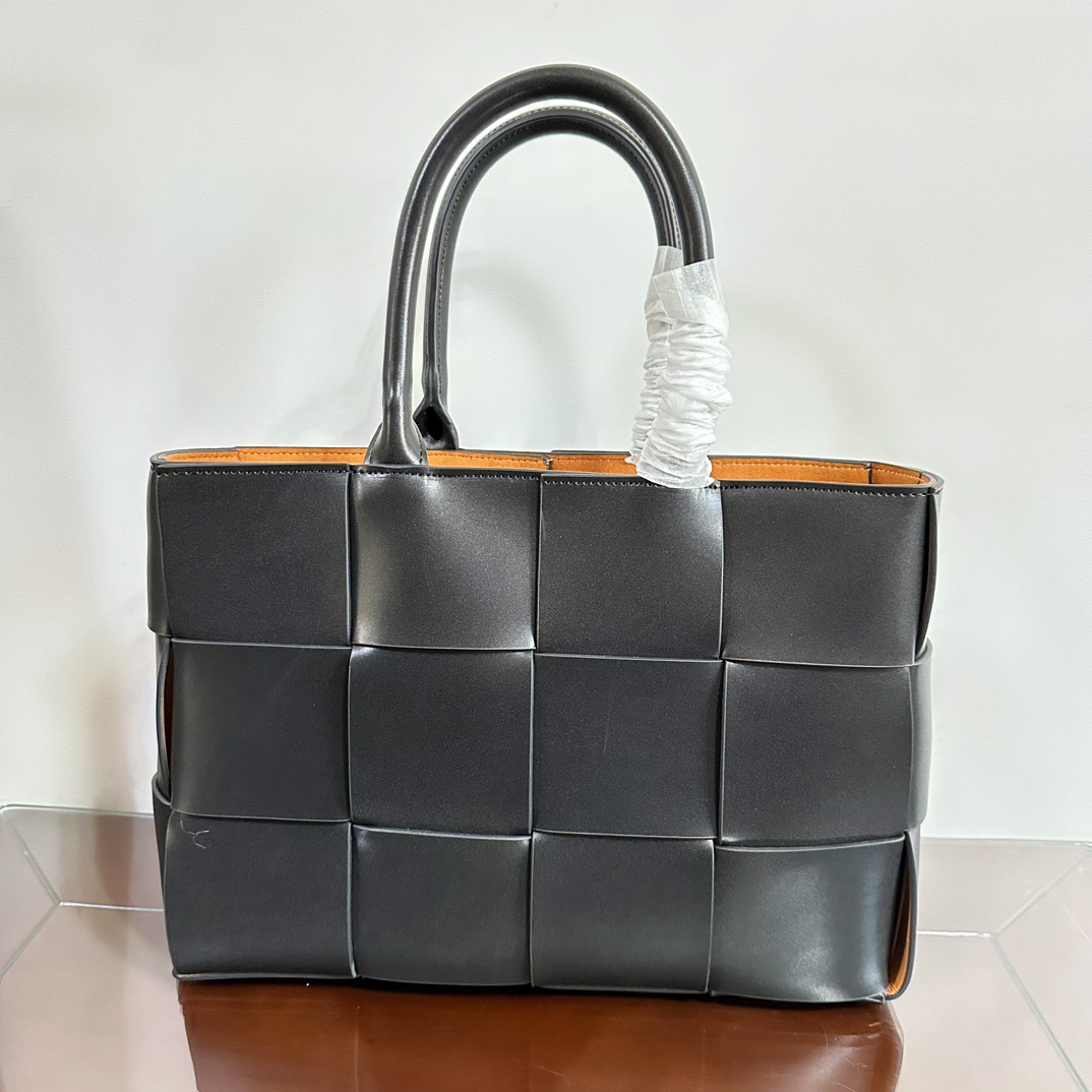 BV Medium Arco Leather Tote Bag- Black And Brown - Bag - Gorchic - $180.99
