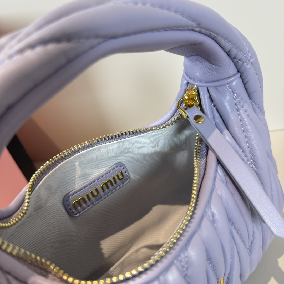 MU Wander matelassé nappa leather hobo bag handbag - Bag - Gorchic - $114.99