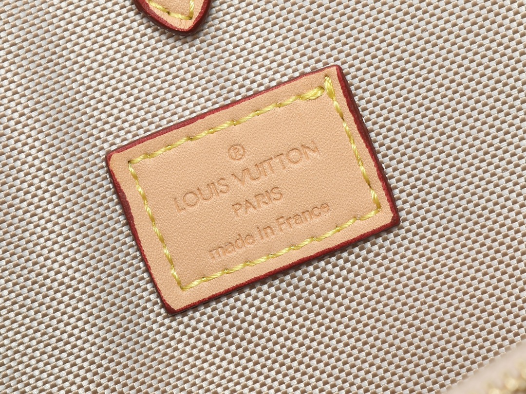 OnTheGo Voyage - Bag - Gorchic - $138.99