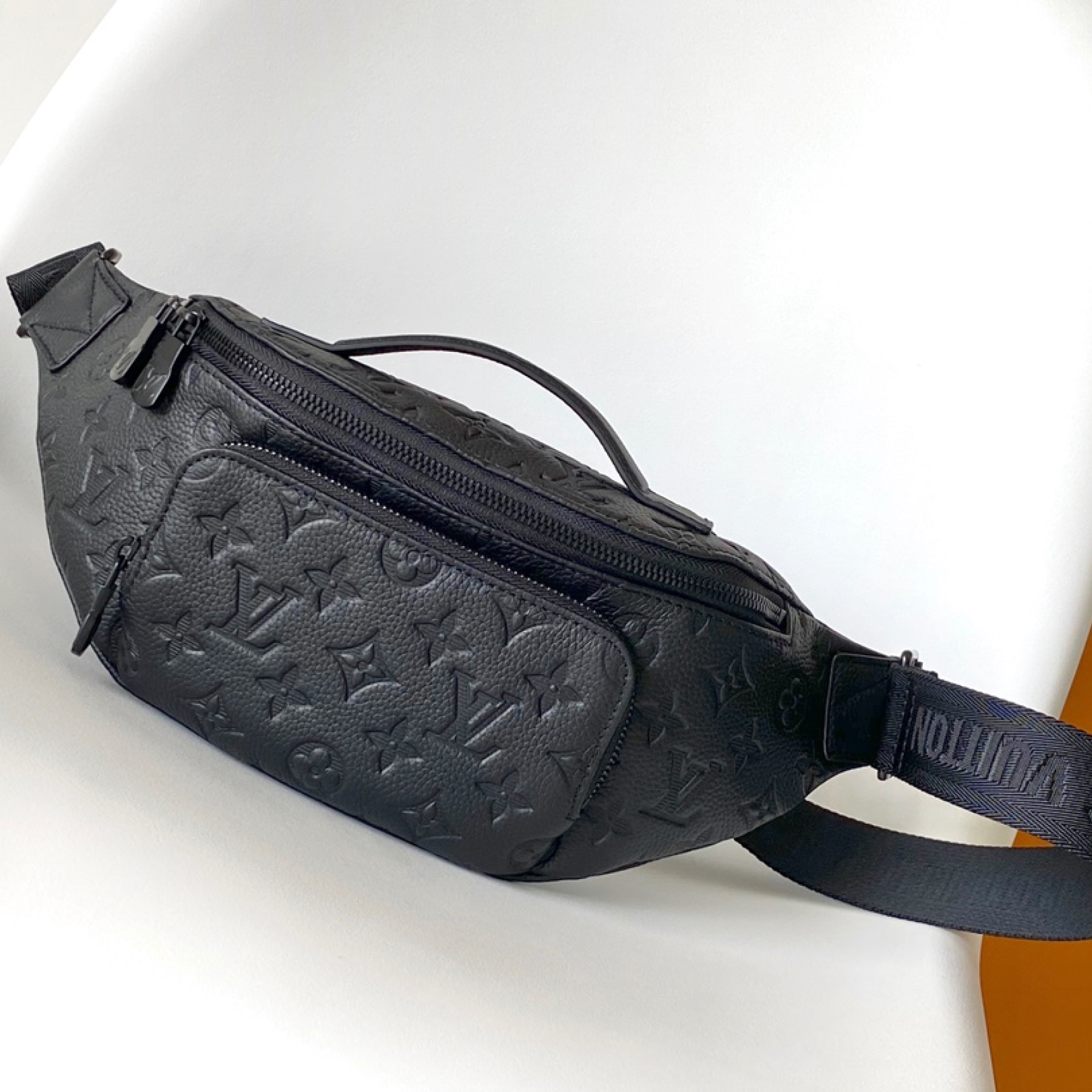 Designer Monogram  Calfskin Monogram Shadow Discovery Bumbag Black - Bag - Gorchic - $119.99