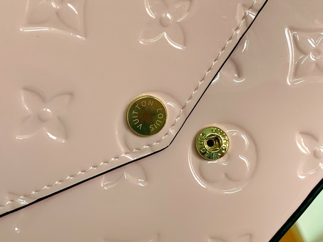 Designer Monogram  Felicie Pochette Monogram Vernis Bag - Gorchic - $82.99