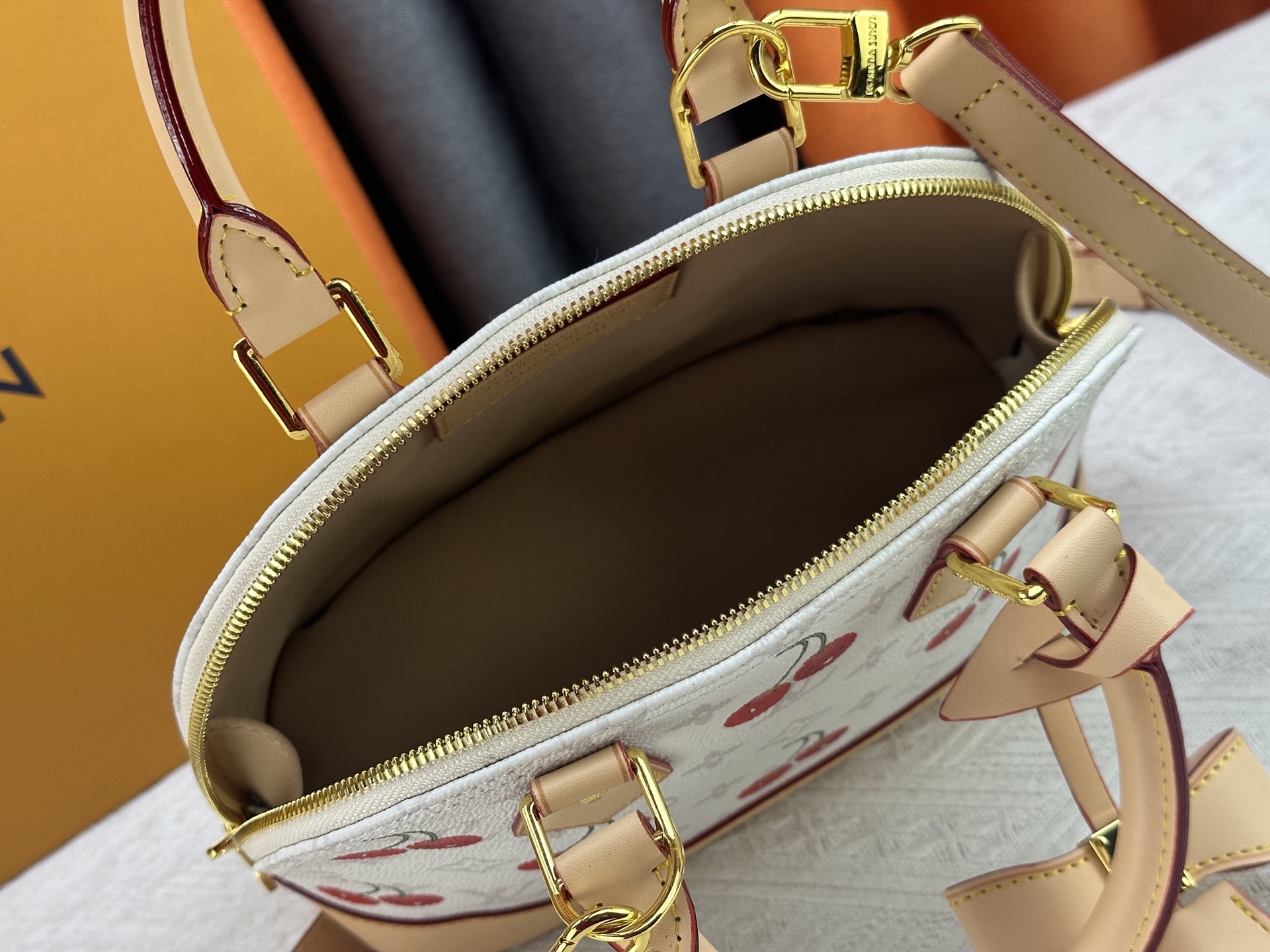 Designer Monogram x Murakami  x TM Alma BB White Bag - Gorchic - $128.99