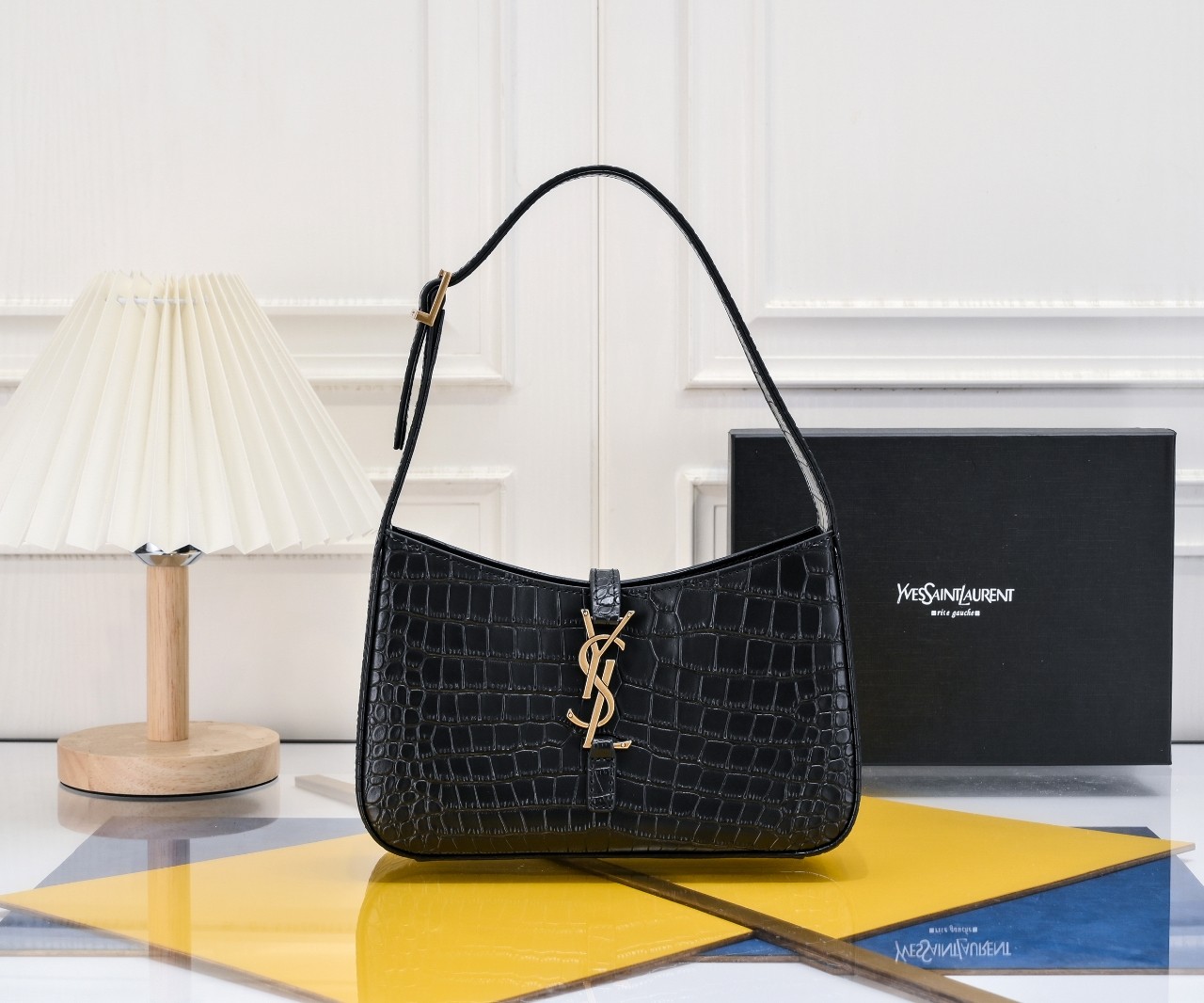 Lady Designer Fashion Le 5 à 7 Hobo Bag Leather-Snakeskin Pattern BLACK Bag - Gorchic - $121.99