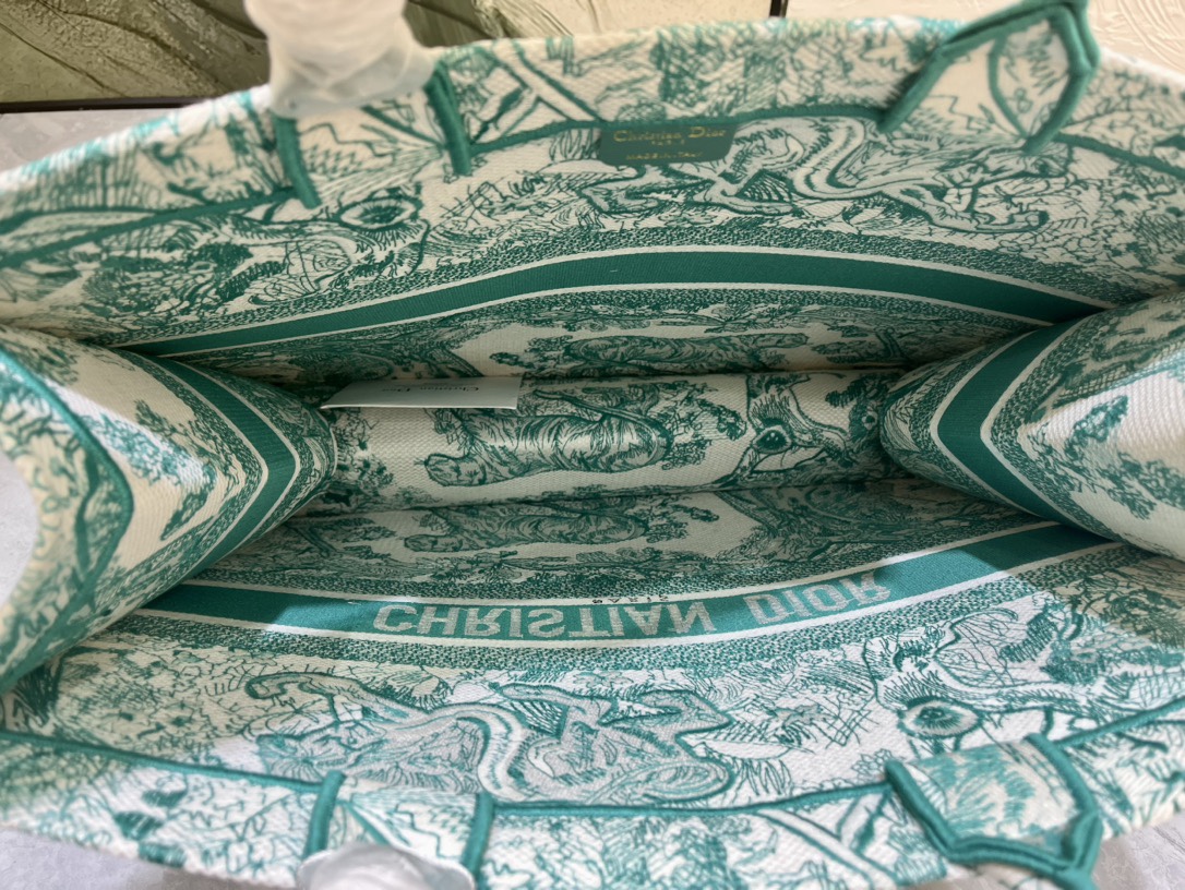 D Inspired Book Tote - Large - Bag - Gorchic - $176.99