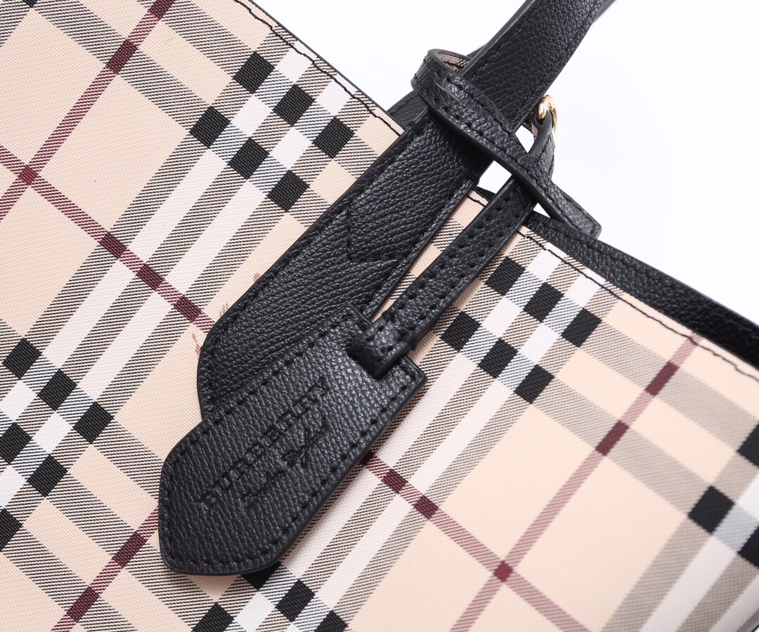 burbery Reversible Shopping Bag - Logo Black Bag - Gorchic - $153.99