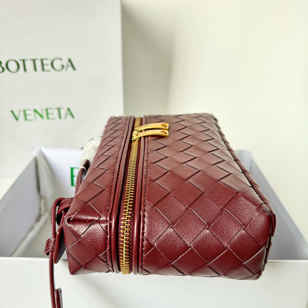 BV Bang Bang Vanity Case Barolo - Bag - Gorchic - $144.99