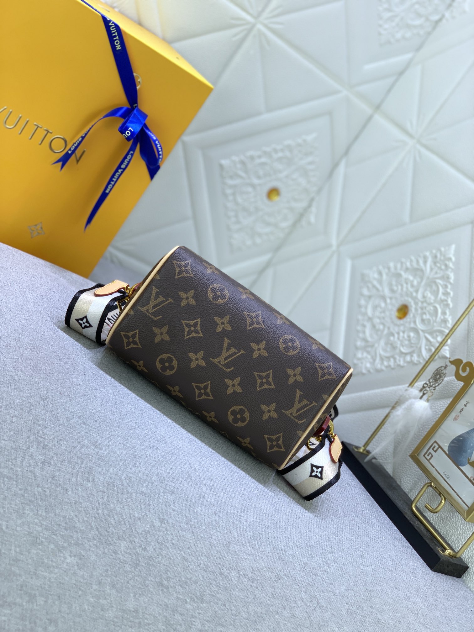 Designer Monogram Speedy Bandoulière 20 - Bag - Gorchic - $117.99