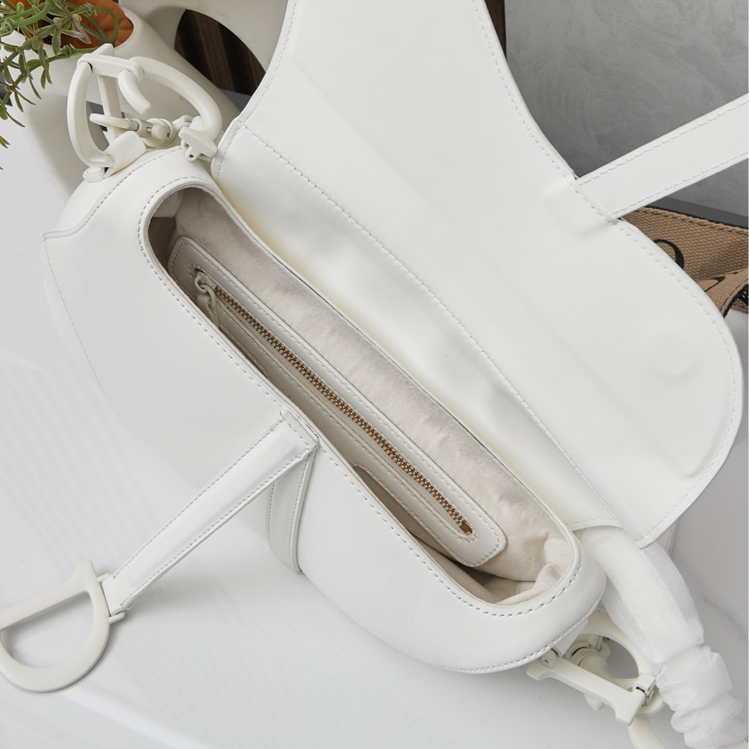 D Inspired Womens Bag Saddle Bag - Gorchic - $138.99