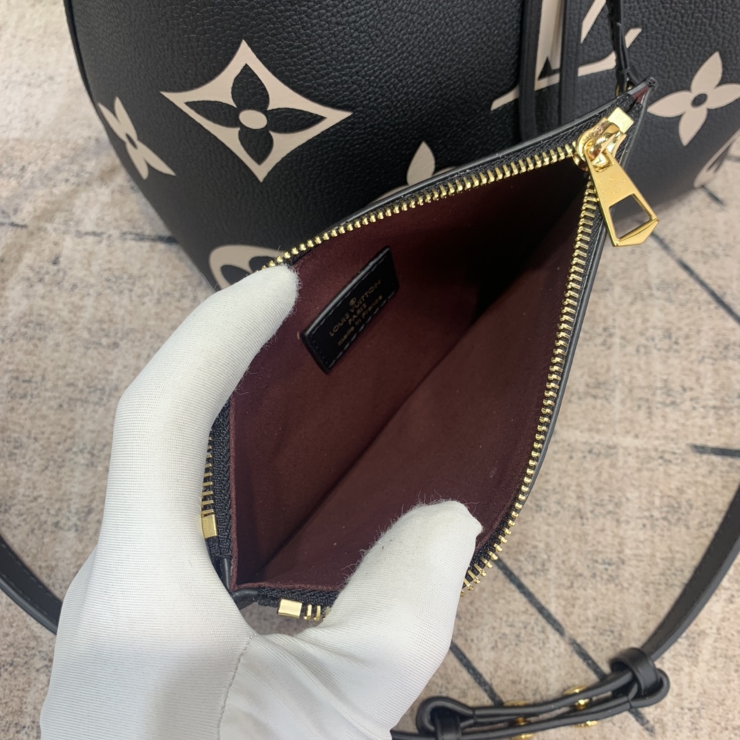 Designer Monogram  NeoNoe MM Bucket Bag - Gorchic - $121.99