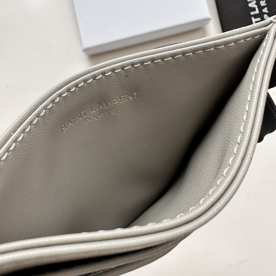 Lady Designer CASSANDRE MATELASSÉ card case in lambskin -Gray Wallet - Gorchic - $35.99