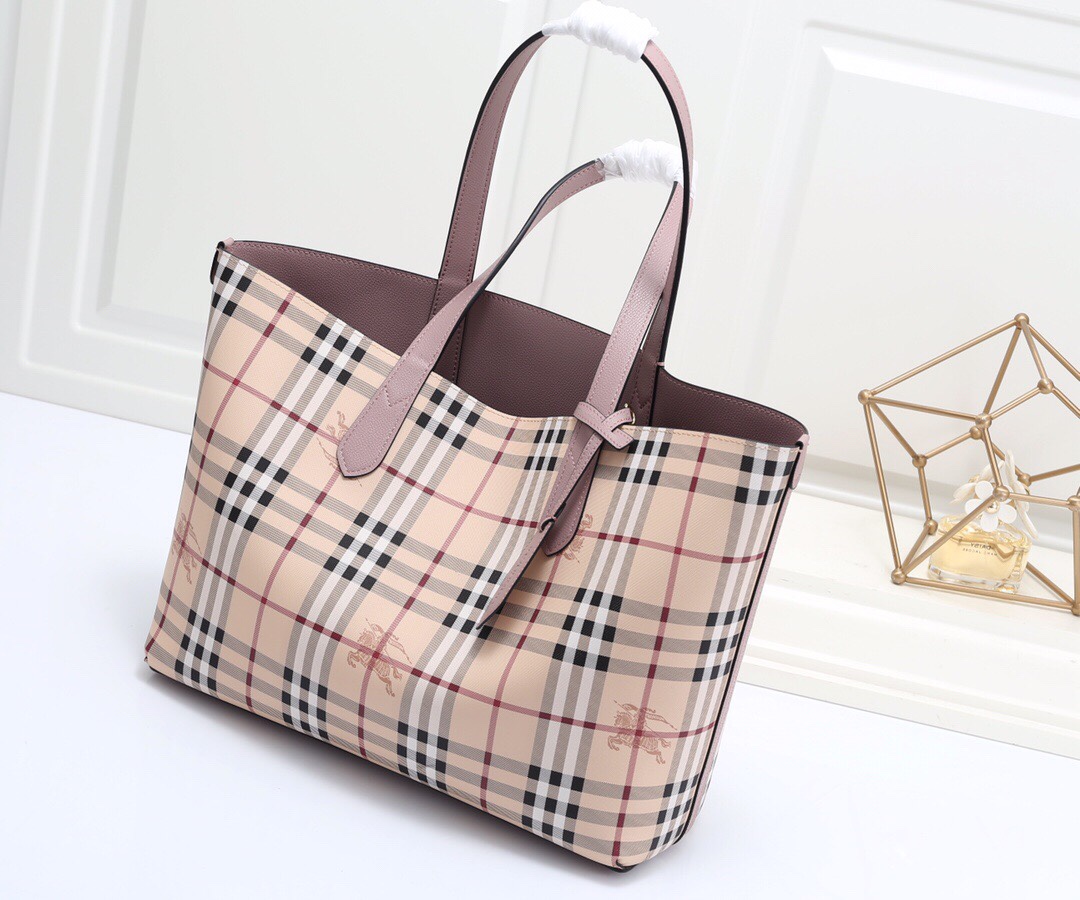burbery Reversible Shopping Bag - Logo Coffee Bag - Gorchic - $153.99
