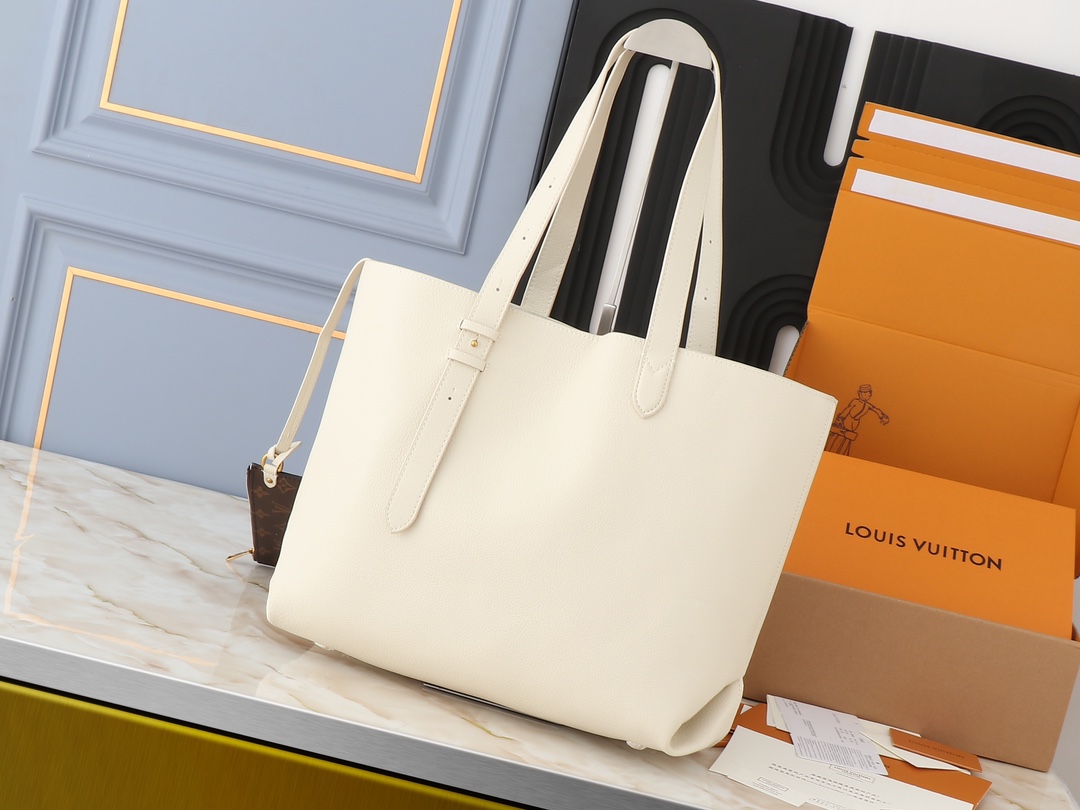 Designer Monogram Low Key Cabas MM White - Bag - Gorchic - $134.99