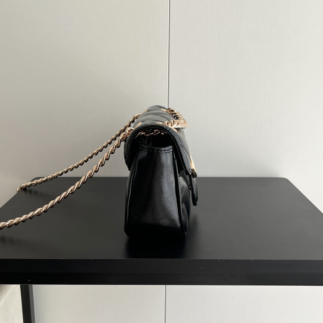 Double-G GG Marmont matelassé leather super small bag - Gorchic - $129.99