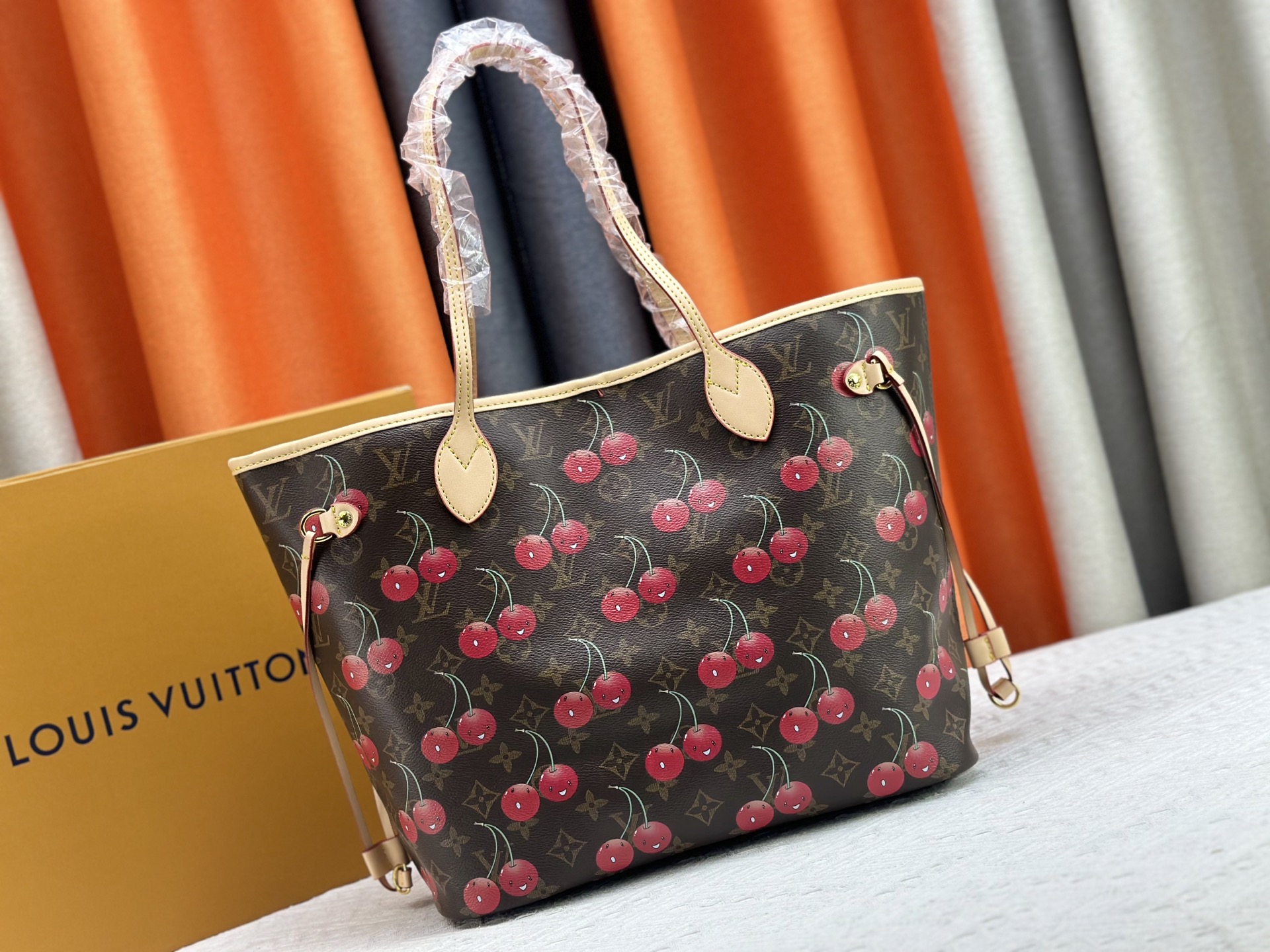 Designer Monogram x Murakami  x TM Neverfull MM Bag - Gorchic - $122.99