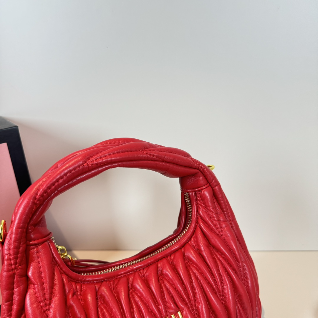 MU Wander matelassé nappa leather hobo bag handbag - Bag - Gorchic - $114.99