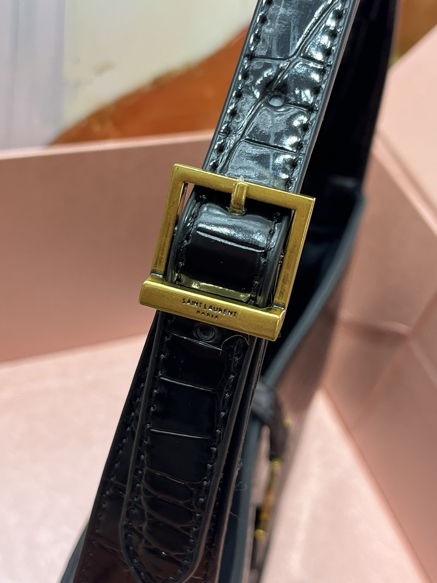 Lady Designer Fashion Croc-Embossed Le 5 à 7 Hobo Bag - Gorchic - $110.99