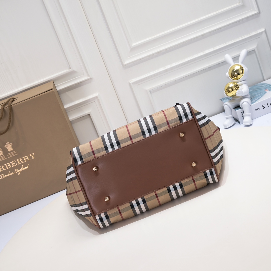 burbery Invisible War Horse Shopper - Checkered Brown Bag - Gorchic - $163.99