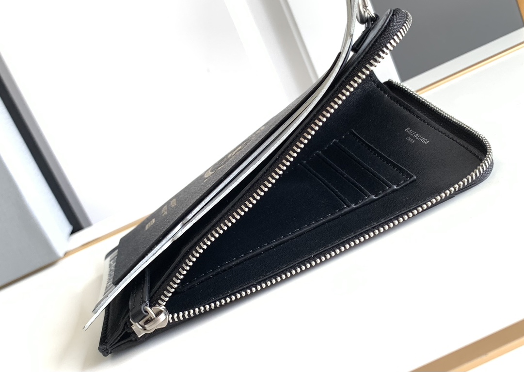 Hourglass iconic Men's Black Passport Long Wallet 1 Ticket - Bag - Gorchic - $139.99