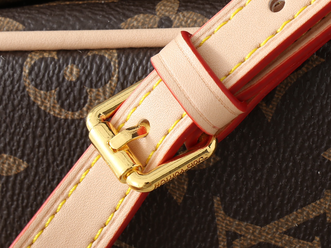 Designer Monogram Viva Cite crossbody bag - Gorchic - $117.99