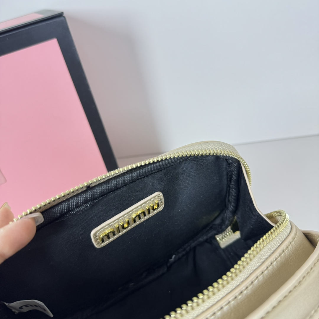 MU Logo Patch Zipped Clutch Bag - Gorchic - $100.99