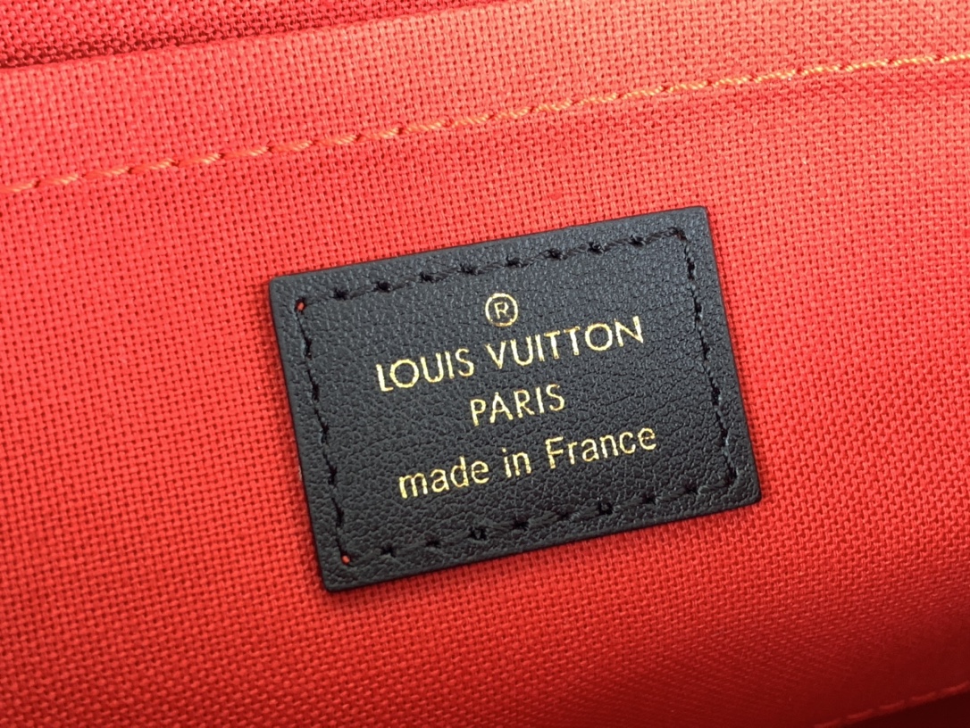 Designer Monogram Onthego Monogram Casual Style East West Crossbody Bag - Gorchic - $118.99