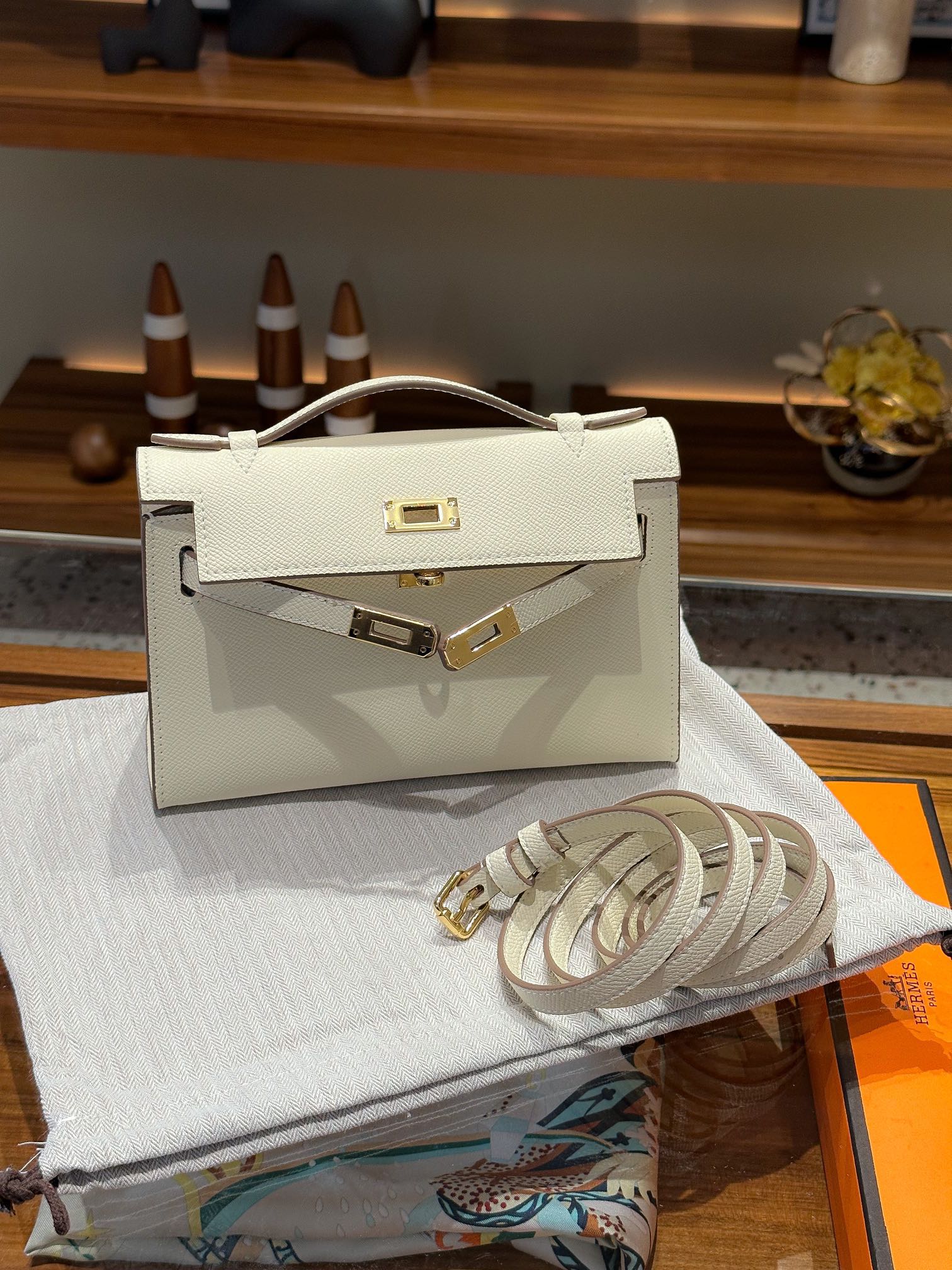 H-Inspired Kelly Mini 1st Kelly Pochette Generation Epsom Palm Leather-White - Gorchic - $146.99
