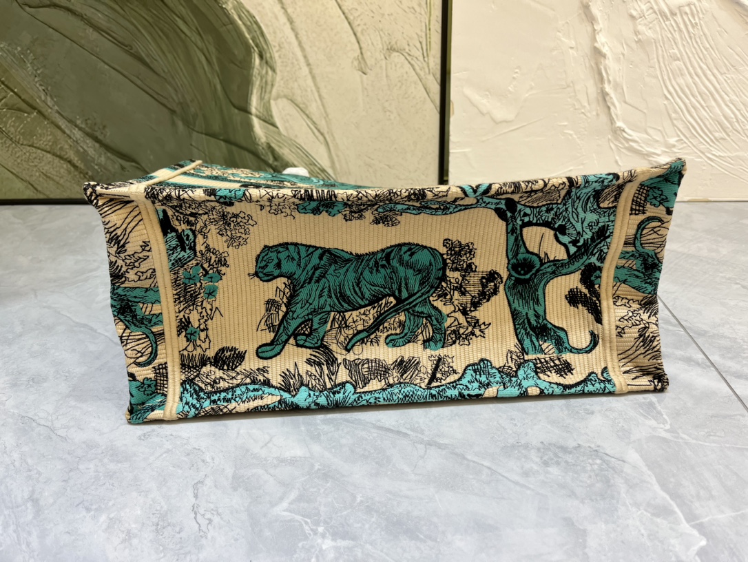 D Inspired Book Tote - Medium - Bag - Gorchic - $164.99