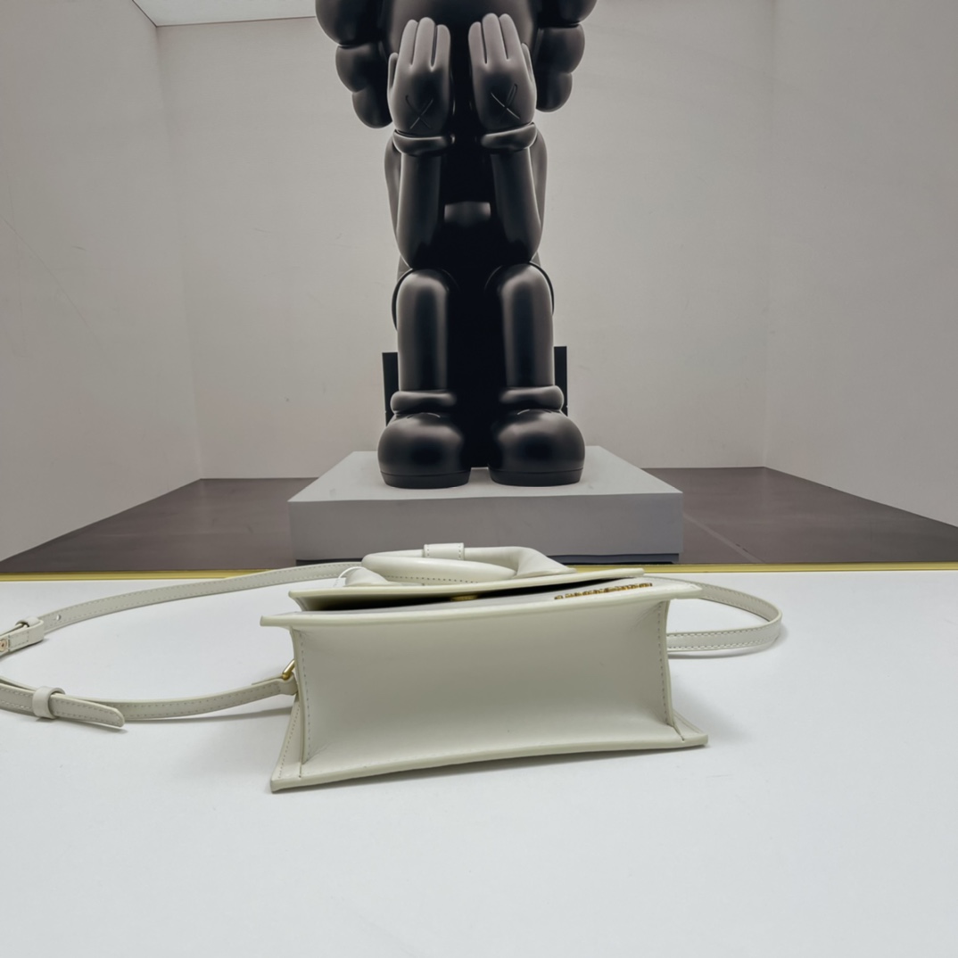 Jac Le Chiquito Noeud Tote Bag - Gorchic - $91.99