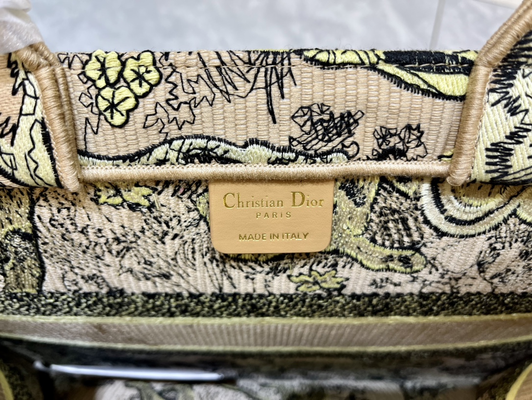 D Inspired Book Tote - Medium - Bag - Gorchic - $164.99