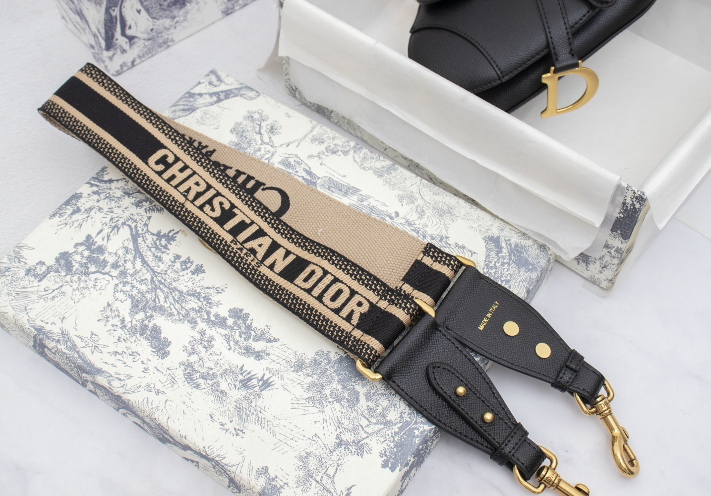 D Inspired Womens Bags Shoulder Bags SADDLE BAG Black Grained Calfskin - Bag - Gorchic - $138.99