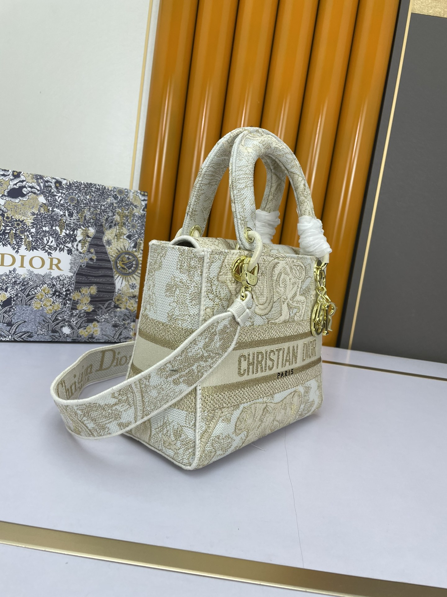 D Inspired The LADY D-LITE Bag - Gorchic - $203.99