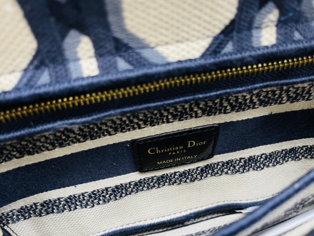 [TOP] D Inspired Medium Lady D Inspired Bag - Gorchic - $213.99