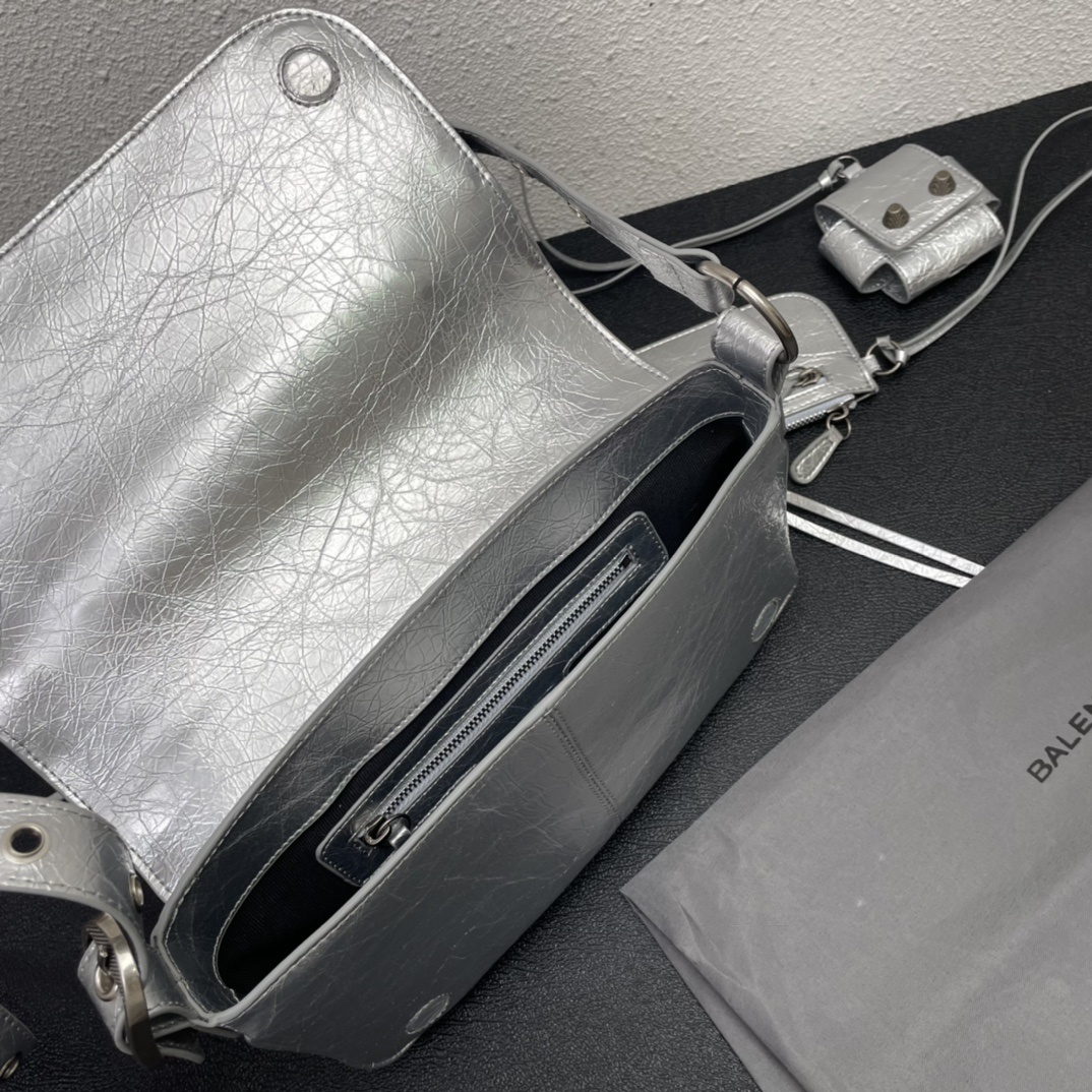 Hourglass iconic Le Cagole XS Leather Duffle Sliver Bag - Gorchic - $183.99