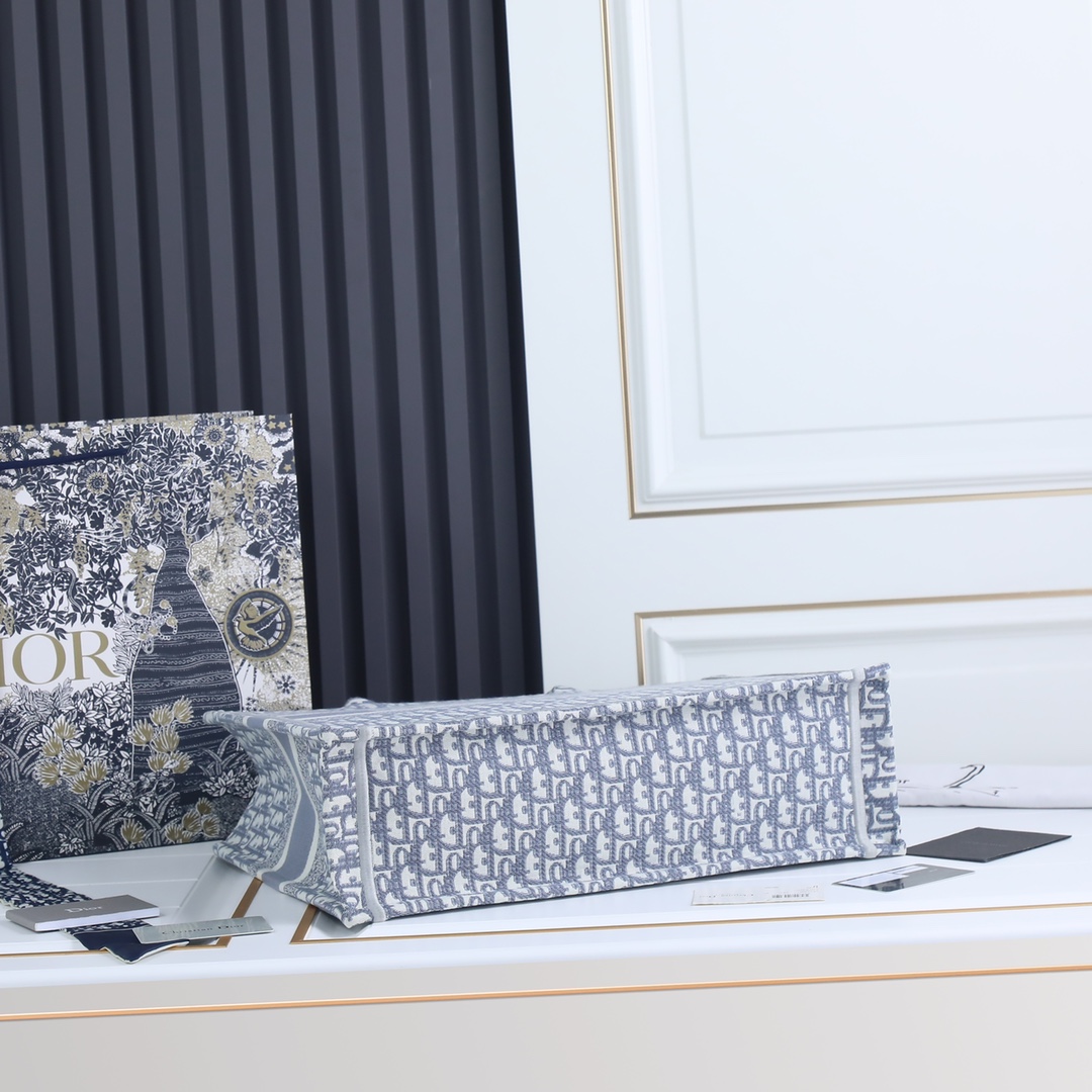 D Inspired Book Tote - Large - Bag - Gorchic - $169.99