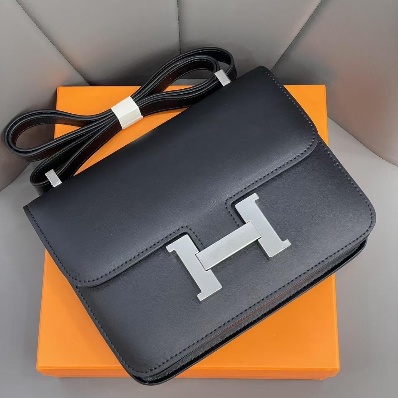 H-Inspired Constance leather Silver crossbody bag - Gorchic - $157.99