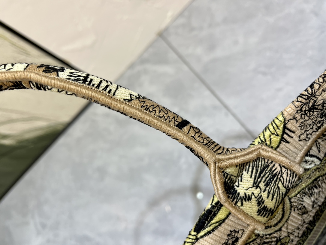 D Inspired Book Tote - Medium - Bag - Gorchic - $164.99