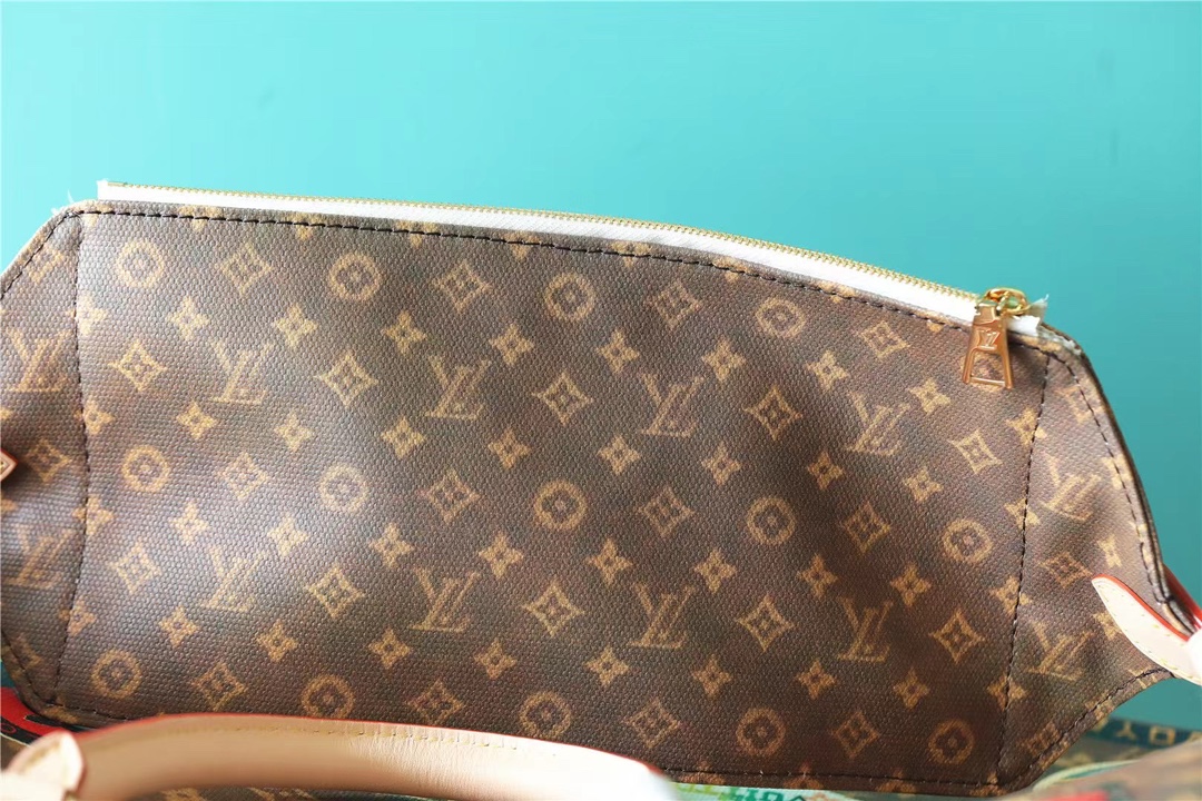 Designer Monogram Canvas Onthego Voyage GM - Bag - Gorchic - $138.99