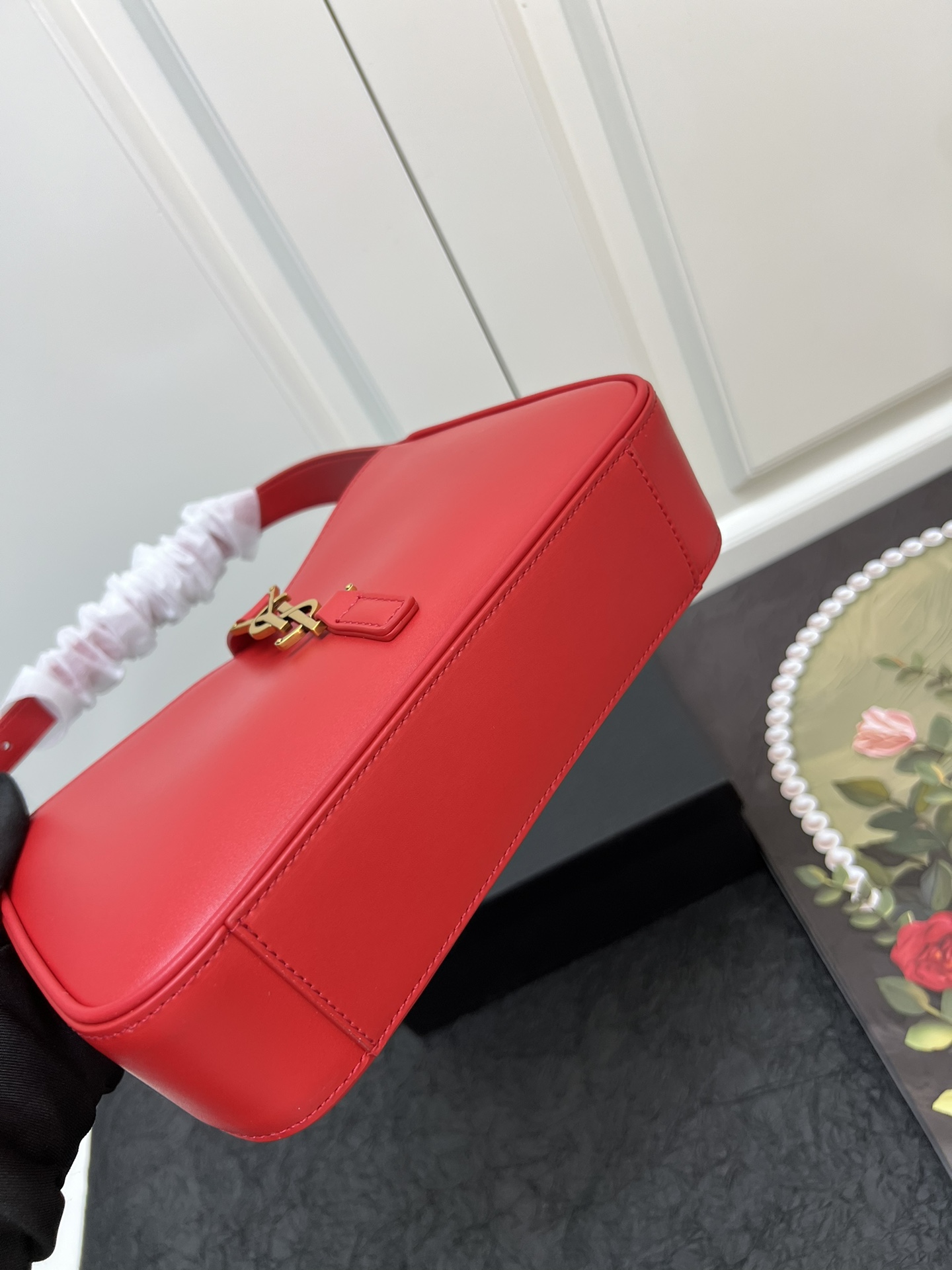 Lady Designer Fashion Le 5 à 7 hobo bag - Red Plain Bag - Gorchic - $110.99