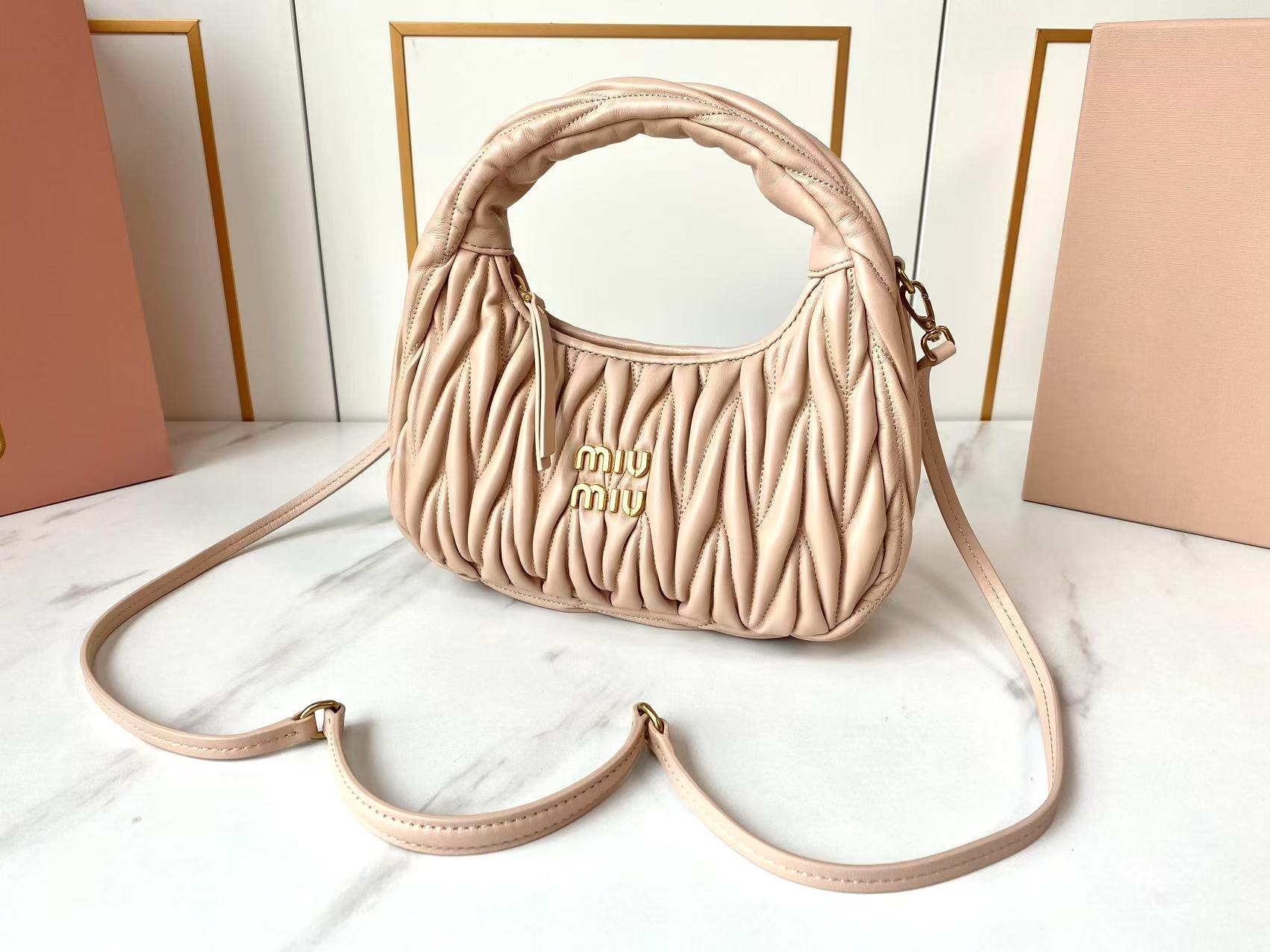 MU Wander matelassé nappa leather hobo bag - Gorchic - $114.99