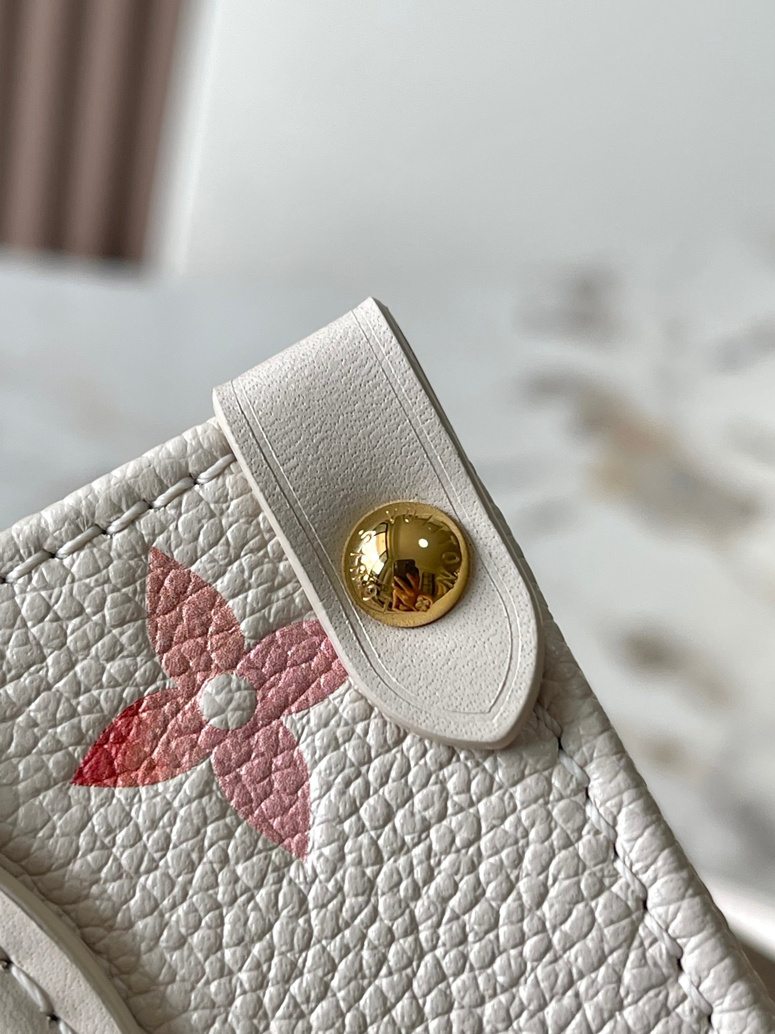 Designer Monogram Canvas Onthego BB White Powder - Bag - Gorchic - $124.99