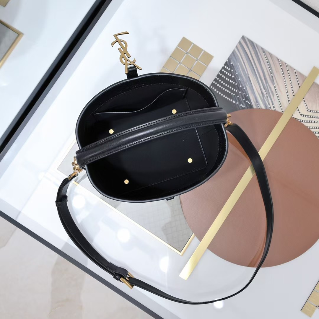 Lady Designer Le 37 Small Bag in Shiny Leather - Gorchic - $145.99