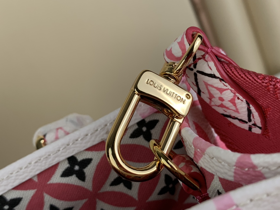 Designer Monogram Canvas Onthego Bag - Gorchic - $114.99