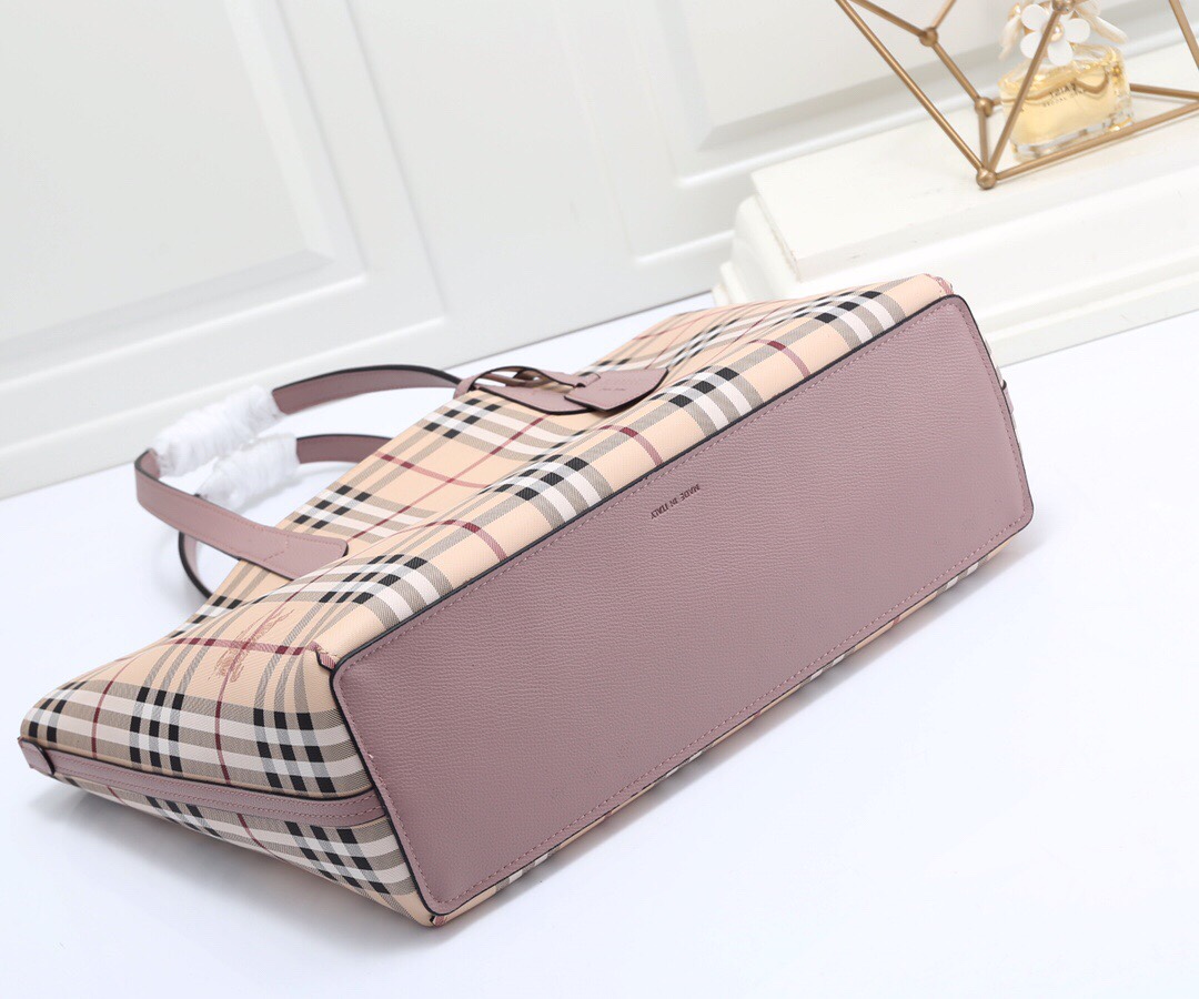 burbery Reversible Shopping Bag - Logo Coffee Bag - Gorchic - $153.99