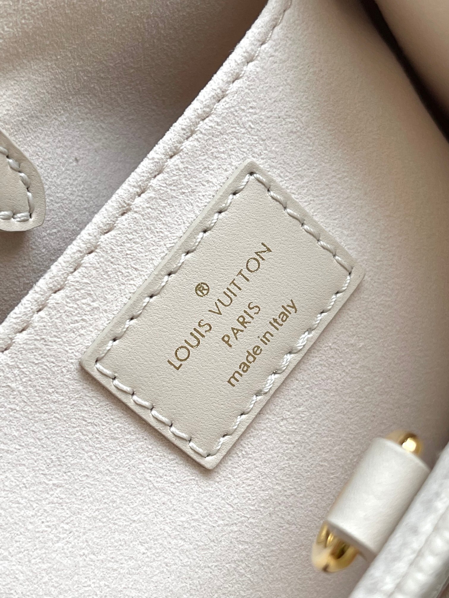 Designer Monogram Canvas Onthego BB White Powder - Bag - Gorchic - $124.99
