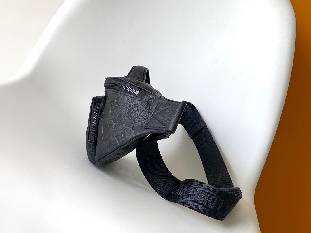 Designer Monogram  Calfskin Monogram Shadow Discovery Bumbag Black - Bag - Gorchic - $119.99