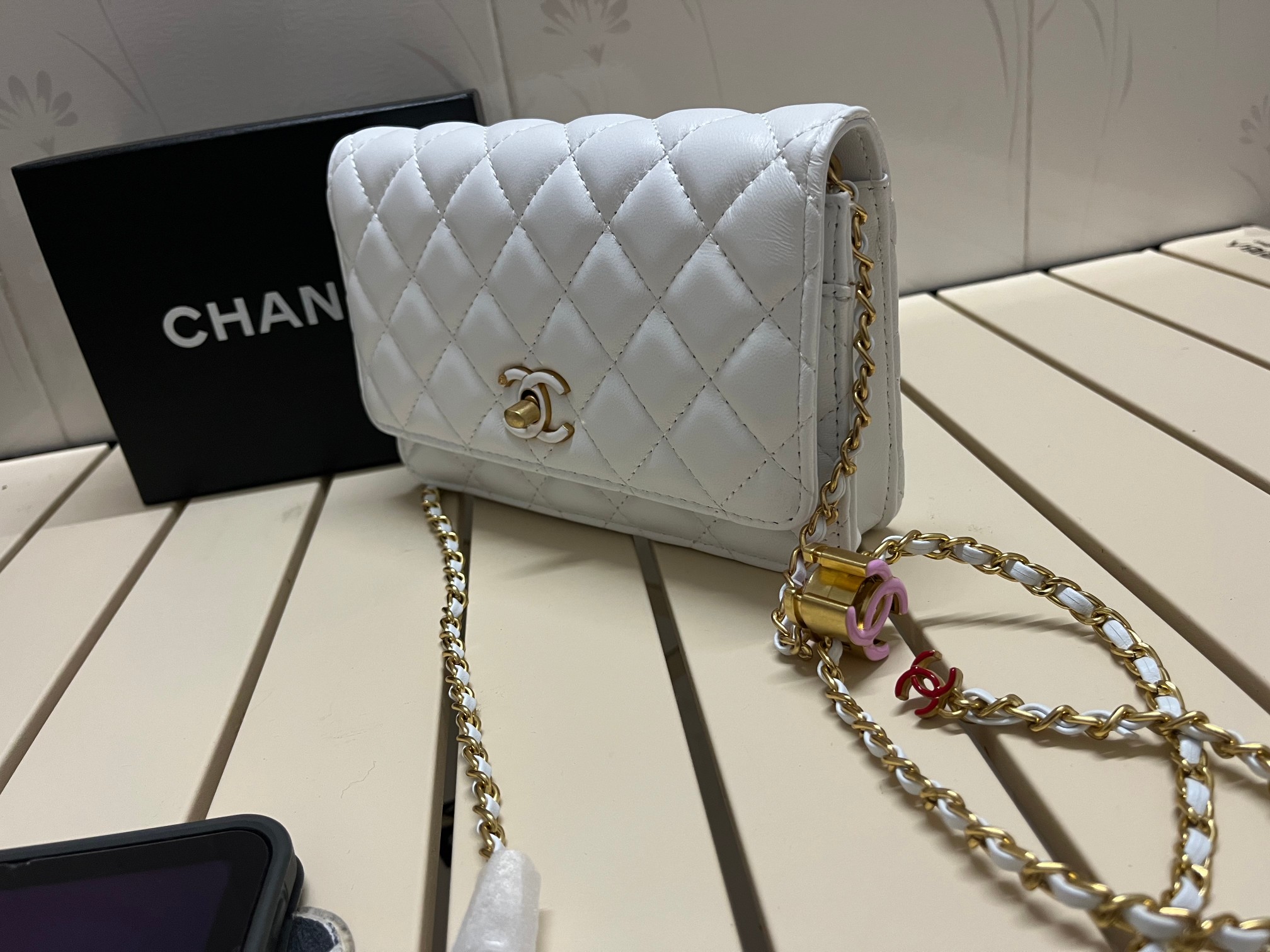 CC Inspired Pearl Crush Wallet On Chain-White - Bag - Gorchic - $131.99