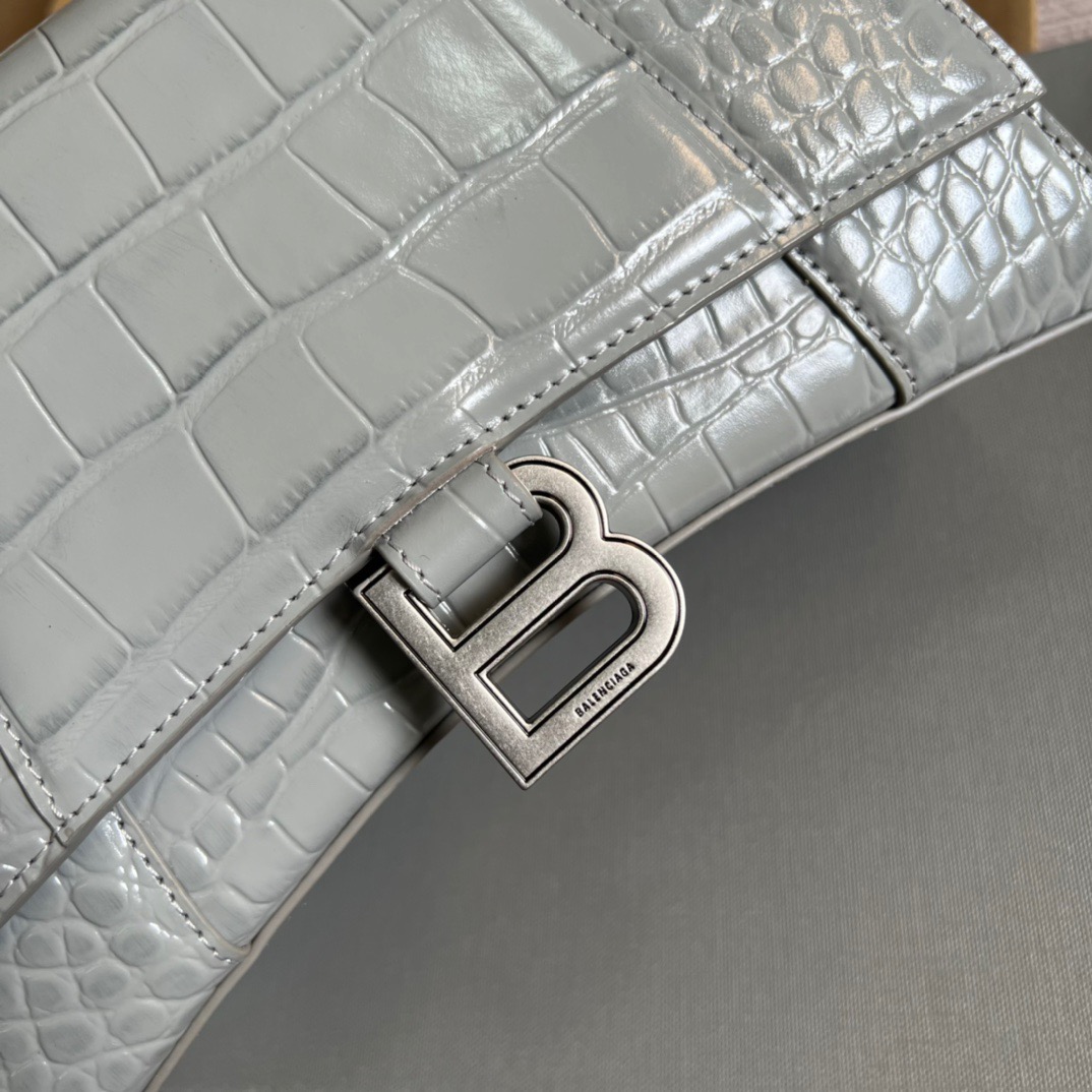 Hourglass iconic HOURGLASS HANDBAG - Bag - Gorchic - $141.99